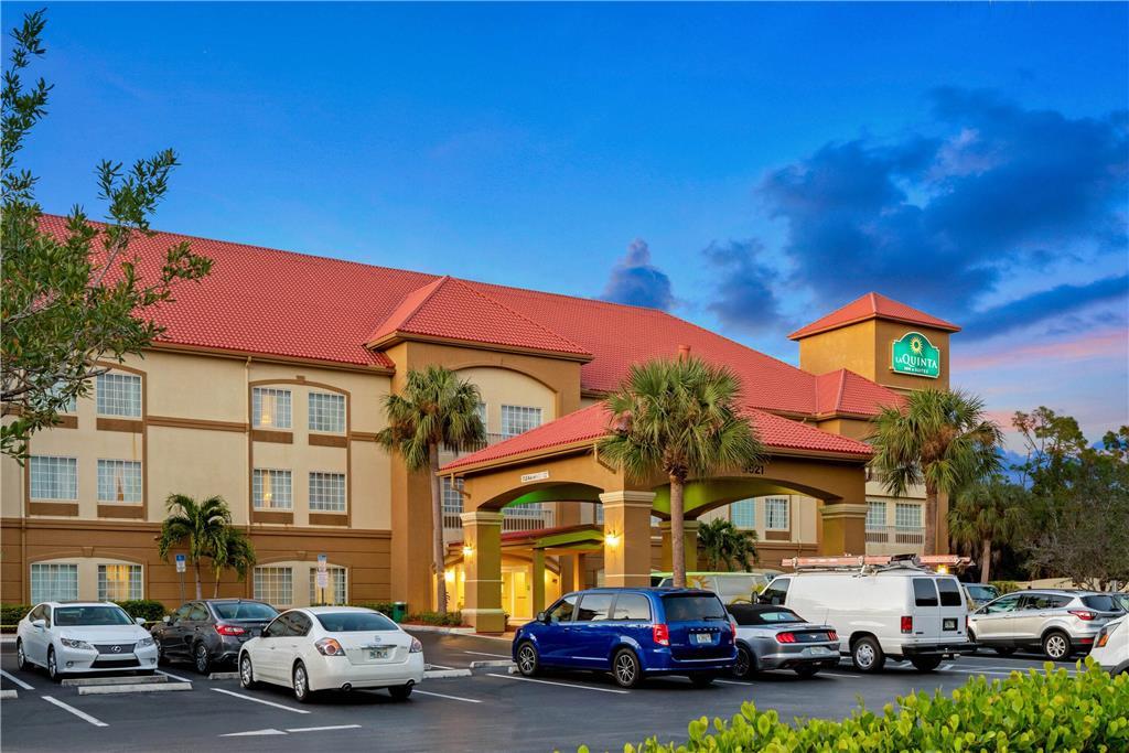 La Quinta Inn&suites Myers I-75